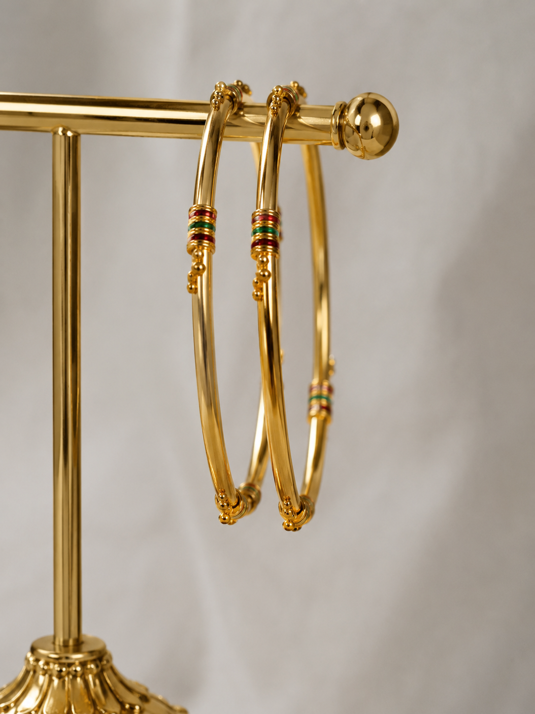 Tradition Glow Bangle